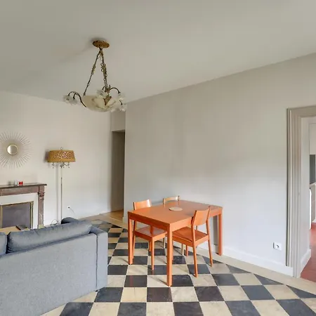 Le Richelieu Apartment Versailles